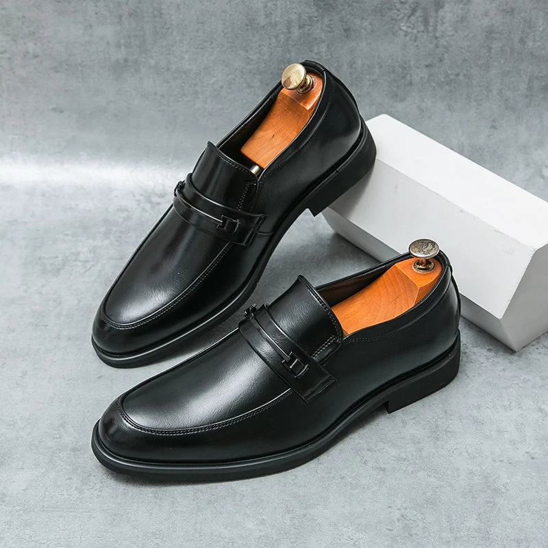 Men's Formal Leather Shoes Classic Style Slip On Loafers Round Toe Breathable Non-Slip Business Dress Wedding Office Casual Shos